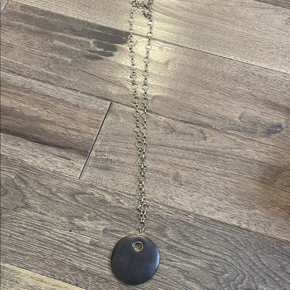 Stylish Silver Necklace with Dark Pendant